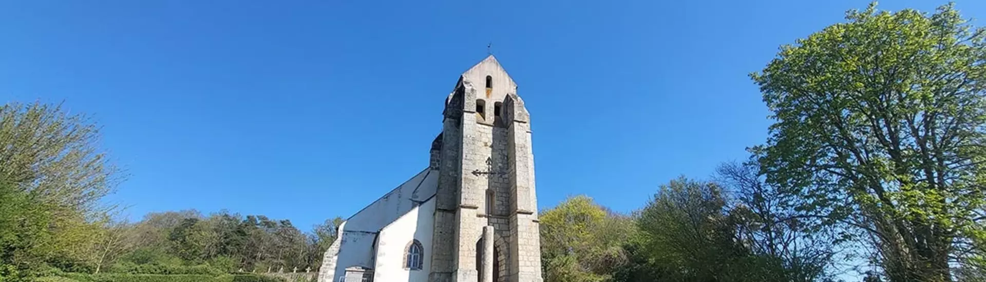 L’église Saint-Sulpice de Chevannes proches du 15ième siècle